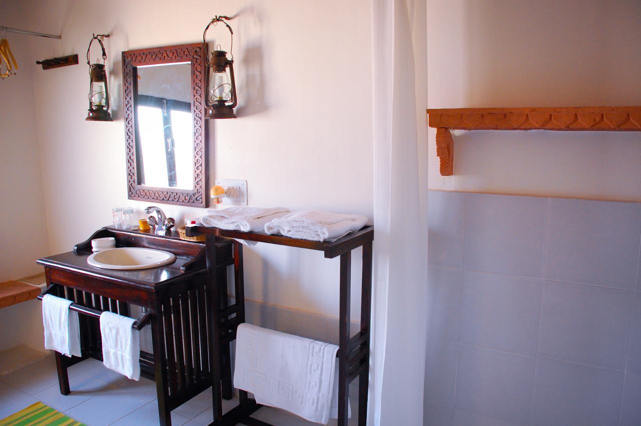 รามัทรา ฟอร์ต Hotel Sapotra ภายนอก รูปภาพ